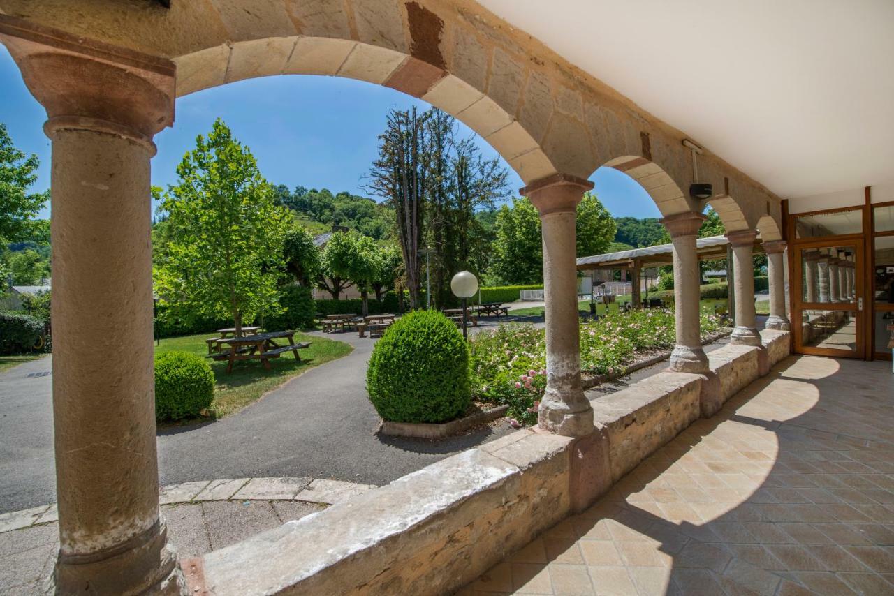 Отель L'Oustal Pont-Les-Bains Salles-la-Source Экстерьер фото